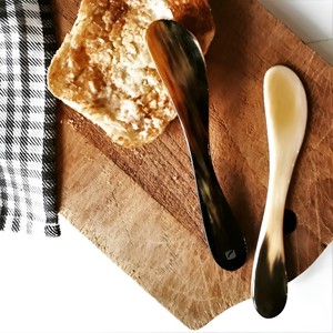 Couteau à beurre artisanal en corne de buffle, couteau à pâté, couteau à fromage, couverts vintage - Product Image 6