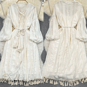 Vestido midi bohemio para mujer con borlas, cintura con lazo y paneles de encaje - Product Image 6