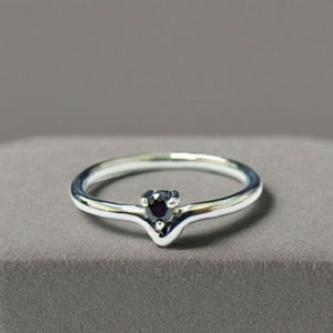 เงิน 925 หินสีดํา V แหวนออกแบบโรงงานขายส่งเครื่องประดับในประเทศไทย - Product Image 1
