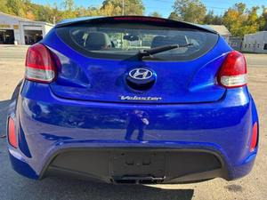 Auto Usado Confiable, Hyundai Veloster Hatchback <span class=keywords><strong>2012</strong></span> con Interior Negro (1.6L 4 cilindros 6AM) - Product Image 4