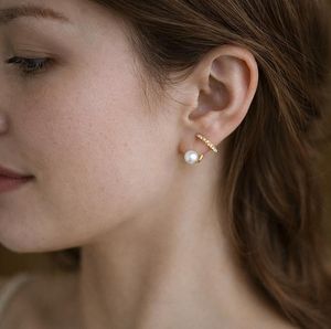 Boucles d'oreilles à clip en perles, sans perçage, minimalistes, délicates, élégantes, bijoux ethniques, argent sterling 925, plaqué or 14 carats, cadeau - Product Image 3