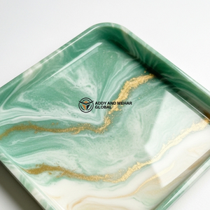 Plateau artisanal effet marbre vert – Plateau de service et organisateur carré de luxe en résine - Product Image 4