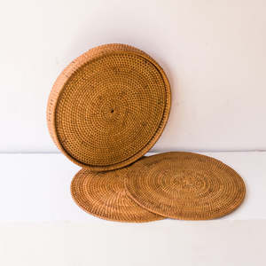 Juego de manteles individuales y cestas de ratán, tejidos a mano, para decoración de mesa. - Product Image 2