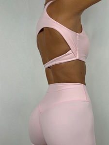 T-shirt de sport compressif rembourré noir pour femme, coupe courte, séchage rapide, haute qualité, vente en gros personnalisée - Product Image 2