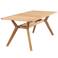 Table à manger rectangulaire en teck massif avec finition naturelle, dotée de pieds en forme de A inclinés et d'une barre transversale de liaison