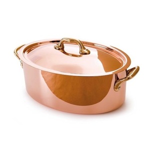 Casserole ovale haut de gamme en cuivre pur épais avec couvercle bombé pour service de table - Product Image 1