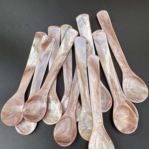 Mother of Pearl Spoon with Logo Handmade Natural Shell Tableware for Hotel Dining Restaurant Supply OEM Manufacturer - Product Image 5