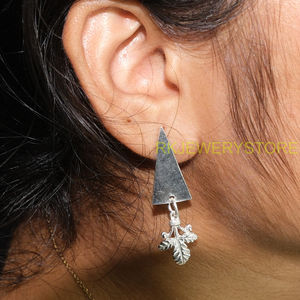 Pendientes Colgantes de Plata de Ley 925 con Forma de Hoja Triangular Geométrica para Mujer, Pendientes Largos Hechos a Mano, Joyería de Moda, Regalo - Product Image 6