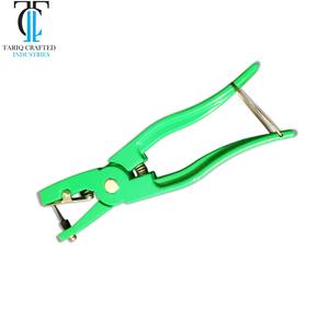 Pince à étiquettes d'oreille pour bétail, outil d'identification vétérinaire pour bovins, ovins et caprins, TARIQ CRAFTED INDUSTRIES - Product Image 3