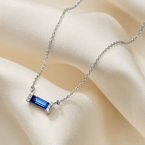 Collar con colgante de cristal de zafiro talla baguette, plata de ley 925, piedra de nacimiento de septiembre, regalo para ella - Product Image 1