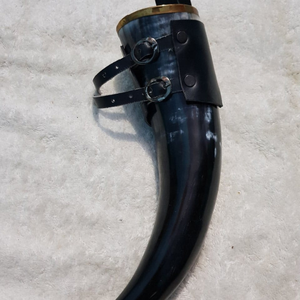 เขาสัตว์แท้สำหรับดื่มสไตล์ไวกิ้ง เป็นมิตรกับสิ่งแวดล้อม แกะสลักด้วยมือ ดีไซน์ดั้งเดิม งานฝีมือหลากหลาย ขัดเงา วัสดุออร์แกนิกจากธรรมชาติ - Product Image 1