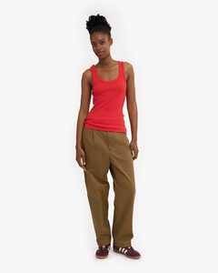 Camiseta sin mangas de punto de algodón/spandex con cuello redondo para mujer Whiteaura International, color rojo sólido, estilo casual minimalista, longitud regular - Product Image 4