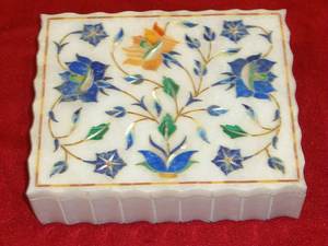 Incrustation de marbre blanc de meilleure qualité indienne fonctionne avec des boîtes à bijoux de forme rectangulaire en nacre pour les cadeaux de festival - Product Image 3