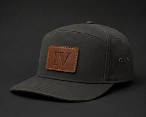 Casquette Snapback en Cuir Personnalisée en Gros, 5 Panneaux, Haute Qualité, Structurée, Profil Moyen, Visière Légèrement Courbée - Product Image 1