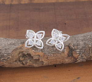 Boucles d'oreilles clous en argent plaqué CZ, base en argent sterling 925, zircone cubique, bijoux étincelants pour femmes, fournisseur en gros - Product Image 3