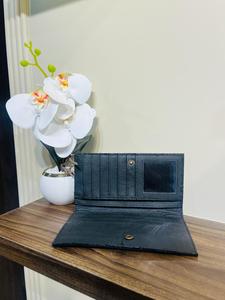 Nouveau véritable cuir repoussé à la main embrayages à deux volets femmes portefeuilles conçus vente chaude en cuir repoussé Unique élégant portefeuilles - Product Image 5