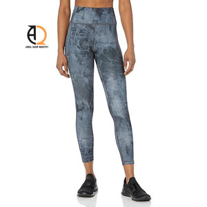Ensemble de yoga sans couture pour femmes, avec soutien-gorge ajustable et leggings courts effet push-up fessier, pour le fitness et le sport - Product Image 3