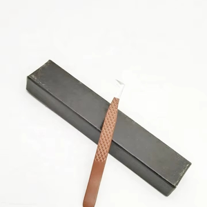 Pinzas de Acero Inoxidable con Agarre de Diamante Sostenible para Extensiones de Pestañas, con Logotipo Personalizado, Recubrimiento en Polvo Marrón, Puntas Puntiagudas para Volumen, Venta al por Mayor - Product Image 3