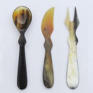 Cuchara de Postre de Cuerno Natural, Hecha a Mano, Utensilio de Cocina y Comedor, Acabado Premium, Estilo Moderno - Product Image 1