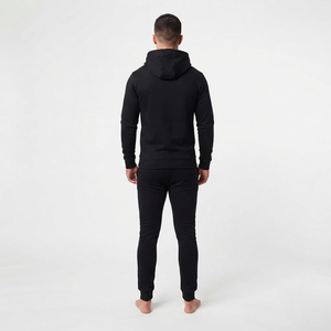Chándal negro con capucha para hombre, corte regular, color sólido, ropa informal con logo frontal, chándal de dos piezas de algodón - Product Image 4