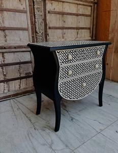 Table à tiroirs en os incrusté de la marque ILAHI, design moderne, détails en agate, rangement à trois niveaux, meuble portable pour la maison - Product Image 3