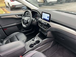 Ford Escape SEL FWD 2021 d'occasion en excellent état, sans accident, conduite à gauche/droite - Product Image 1