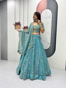 Ensemble indien pakistanais brodé turquoise, lehenga, chemisier, dupatta, tenue de mariée florale - Product Image 3
