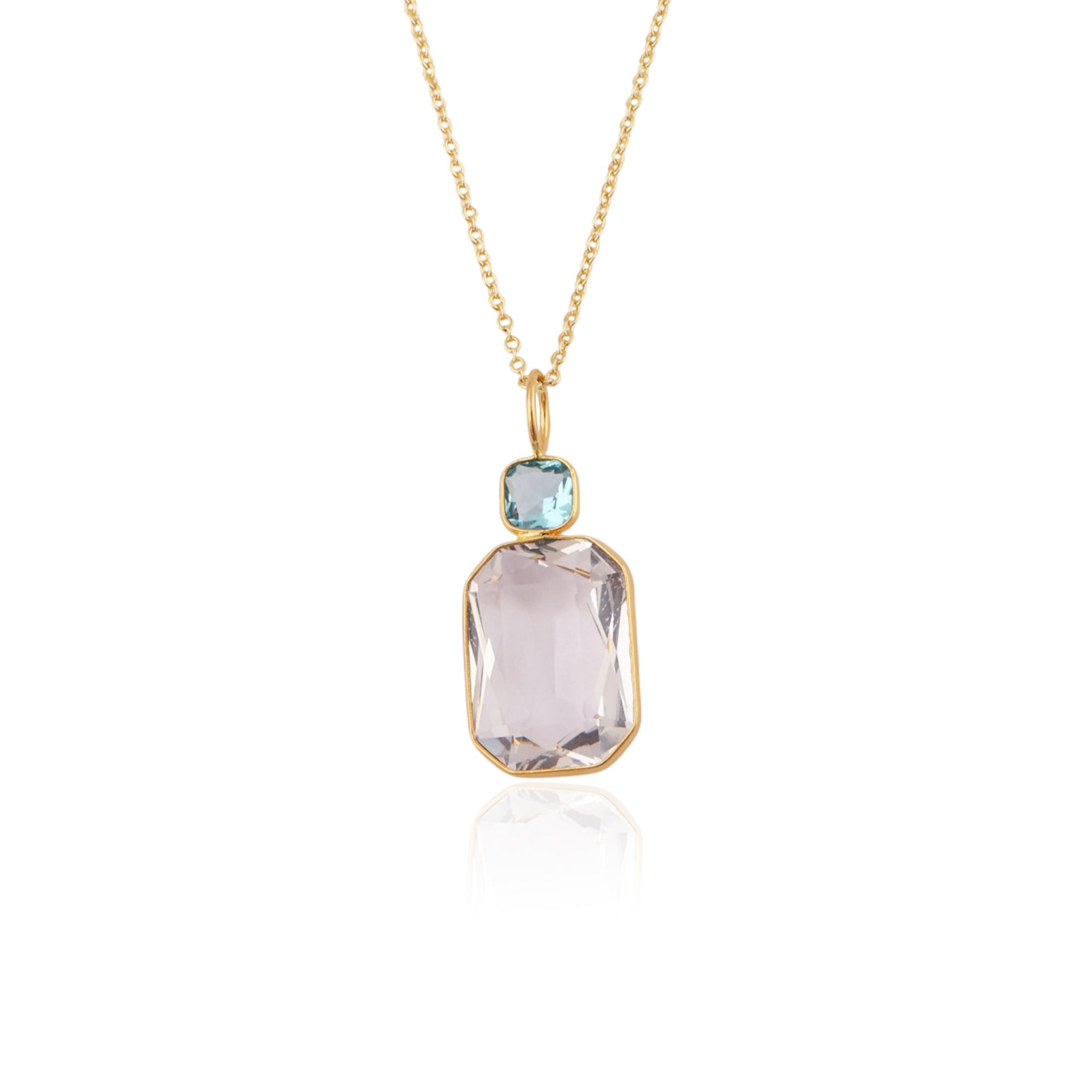 4.Quartz bleu suisse avec quartz cristal