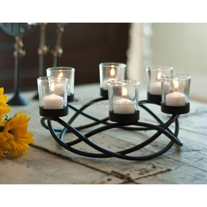 Bougeoir de table en fer avec lanterne en verre à 6 volets décoratifs Round Waves pour les fêtes de mariage et les événements - Product Image 2