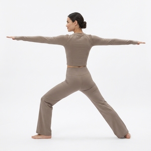 Conjunto Deportivo para Mujer, Top Corto de Manga Larga y Pantalones Anchos de Cintura Alta, para Yoga, Ejercicio y Fitness - Product Image 5