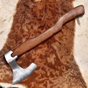 UA Supplies Hache Viking Bushcraft Premium, Hachette Nordique Forgée à la Main, Tête en Acier Fait Main, Manche en Bois, pour Camping et Activités de Plein Air, 4 1/2 pouces - Product Image 1