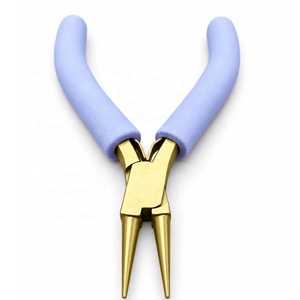 คีมจับเครื่องประดับปลายมนสีทองพร้อมด้ามจับสีลาเวนเดอร์ - Product Image 1