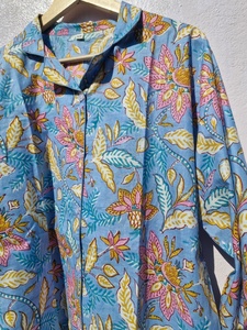 Conjunto de pijama de algodón con estampado floral para mujer, ropa de dormir, conjunto suave y transpirable, camisa con botones y pantalones. - Product Image 5