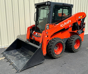 Fournisseur Direct – Chargeur frontal Kubota SSV65 d'occasion, engin compact à roues avec cabine fermée Platinum et composant moteur essentiel - Product Image 1