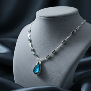 Collar de Labradorita para Mujer, 16 Pulgadas, 20 g, Corte Pera y Redondo de 8 mm, Chapado en Oro sobre Plata - Product Image 3