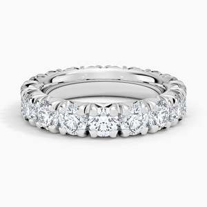 Anillo de eternidad en oro amarillo con diamantes redondos de talla brillante engastados en bisel, joyería clásica de boda para mujer. - Product Image 3