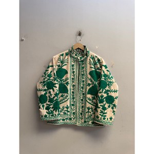 Veste en velours Suzani unisexe pour femmes, veste brodée à la main avec des motifs floraux, style bohème hippie, doublure intérieure en coton - Product Image 1