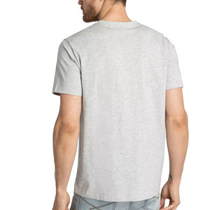 Camiseta cómoda para hombre con construcción transpirable y estilo para el día a día. - Product Image 2