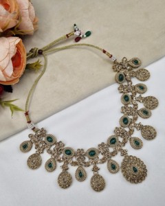 Ensemble de bijoux 3 pièces pour femmes, pierres précieuses ovales et en forme de poire, collection de bijoux de créateur, style ethnique, pour occasions spéciales. - Product Image 2