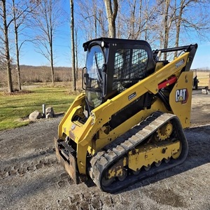 Compre la potente cargadora compacta Cat 299D3 diseñada para máxima eficiencia en terrenos de barro, arena, grava y superficies irregulares. - Product Image 6