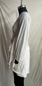 Vestido Mini Blanco Puro y Sencillo para un Estilo sin Esfuerzo, Elegante Vestido Mini Blanco Minimalista para Mujer, Moderno Vestido Mini Blanco Sencillo - Product Image 4