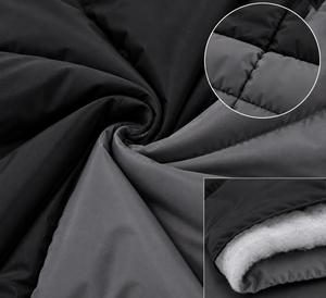 Chaqueta Acolchada Negra con Capucha para Hombre, Cierre de Cremallera, Diseño con Bloques de Color, Relleno de Poliéster, Corte Regular, para Invierno - Product Image 6