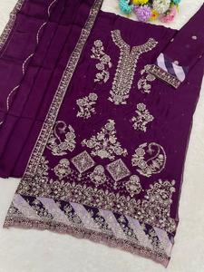 Trajes de Mujer Pakistaníes de Alta Calidad, Trajes Étnicos Elegantes Disponibles al por Mayor, Trajes de Fiesta - Product Image 4