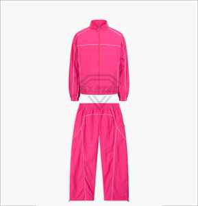 Conjunto Deportivo Premium Rosa para Hombre, Chaqueta Cortavientos Personalizada con Diseño de Ribetes, Pantalones Jogger, Fabricante de Ropa OEM, Venta al Por Mayor - Product Image 1