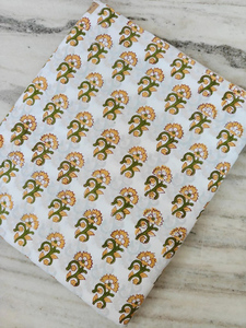 Tela Floral Sanganeri Estampada a Mano, 100% Algodón Ecológico, Ligera, 90 GSM, 43/44 Pulgadas de Ancho, para Vestidos y Bolsos - Product Image 1