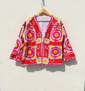 Veste à manches évasées en laine/cachemire brodée style bohème Suzani, très tendance, pour femme, automne-hiver, respirante et finie - Product Image 1