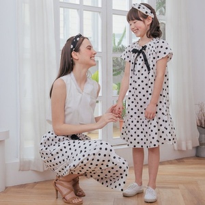 Tenue élégante pour maman et fille, joli robe chic en coton, avec nœud, pour maman - Product Image 4