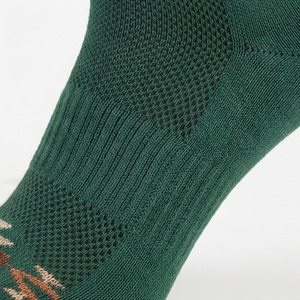 Calcetines de lana merino para senderismo de verano para hombre, ligeros, transpirables, que absorben la humedad, para trekking, senderismo al aire libre, secos, color personalizado - Product Image 5