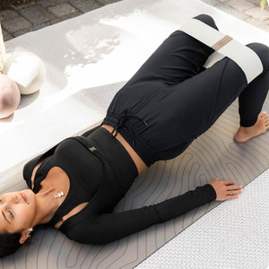 Women"s Customized Hip Circle Booty <b>Bands</b> for Leg Loop Wholesale Non Slip Fabric Resistance <b>Bands</b> Set Woman Home <b>Workout</b> <b>Band</b> - Product Image 5