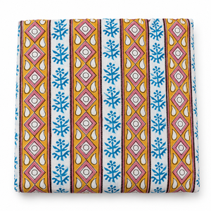 Tela de Voile de Algodón Peinado 60S60S Ligera con Estampado Floral Hecho a Mano Pinksa, Diseño de Hojas Amarillas y Azules, 90 GSM - Product Image 1